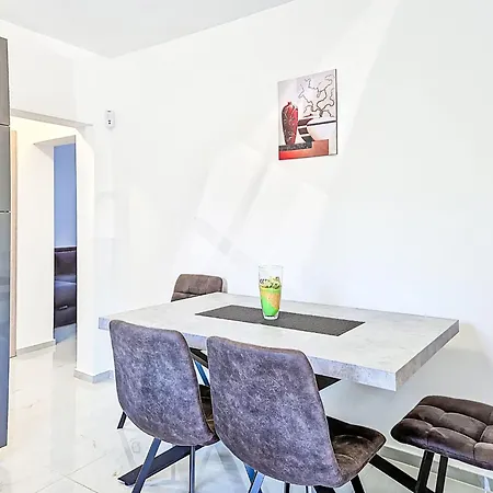 Noan-3 By Interhome Pridraga